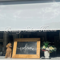 【ひとみ美容室様】店舗ガラス用サインをさせていただきました！