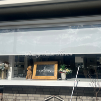 【ひとみ美容室様】店舗ガラス用サインをさせていただきました！