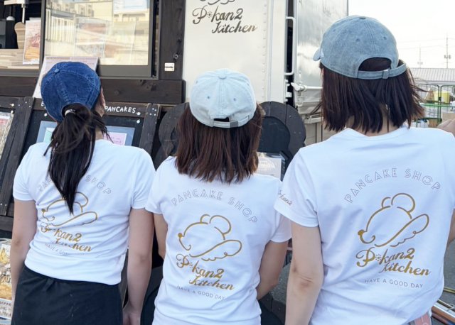 【ピーカンズキッチン様 】スタッフTシャツ制作させていただきました！