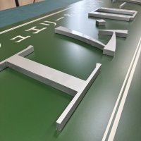 【エムローズ様 】カルプ看板・駐車場サインを制作させていただきました！